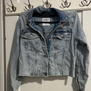 Hollister Women's Light Blue cropped Distressed Jean Jacket